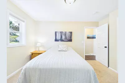 2379 Roselawn Avenue W, Lauderdale, MN 55113 - Photo 24