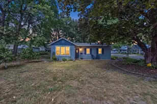 2379 Roselawn Ave W, Lauderdale, MN 55113 - Photo 38
