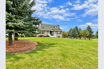 927 40th Street, Clayton, WI 54004 - Photo 1
