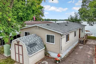 13100 318th St, Lindstrom, MN 55045 - Photo 2