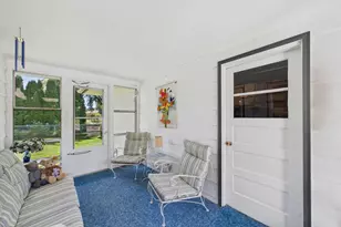 2364 St Albans St N, Roseville, MN 55113 - Photo 2