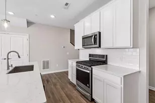 9653 4th St Ln N, Lake Elmo, MN 55042 - Photo 8