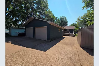 645 W 3rd Street, Rush City, MN 55069 - Photo 30