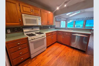 645 W 3rd Street, Rush City, MN 55069 - Photo 8