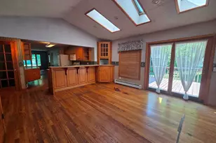 645 W 3rd St, Rush City, MN 55069 - Photo 4