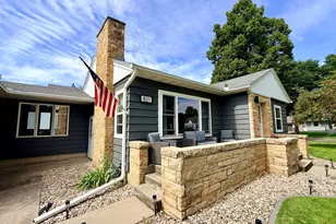 821 Turner St, Worthington, MN 56187 - Photo 4