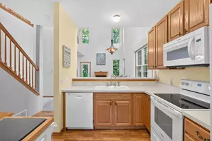 8011 Everest Ln N, Maple Grove, MN 55311 - Photo 2