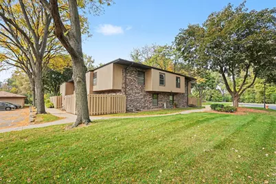 2531 Unity Avenue N #253, Golden Valley, MN 55422 - Photo 2