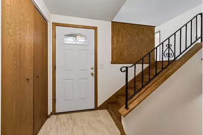 2215 Lincoln Street NE, Minneapolis, MN 55418 - Photo 2