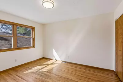 2215 Lincoln Street NE, Minneapolis, MN 55418 - Photo 10