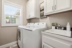6808 Cambridge Rd, Shakopee, MN 55379 - Photo 18