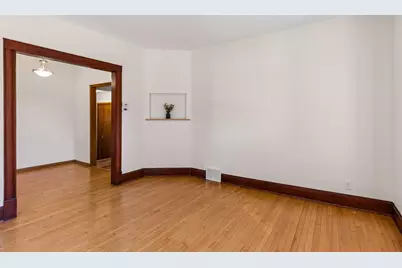 2219 Lincoln Street NE, Minneapolis, MN 55418 - Photo 2