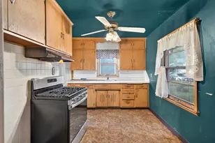 5242 James Ave N, Minneapolis, MN 55430 - Photo 8
