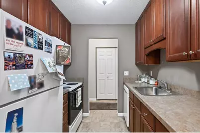 181 Little Canada Road E #334, Little Canada, MN 55117 - Photo 8
