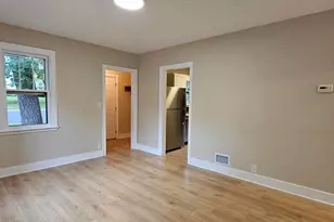 329 W Birch Ave, Fergus Falls, MN 56537 - Photo 10