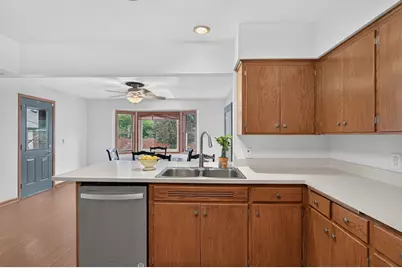 6221 Thomas Avenue S, Richfield, MN 55423 - Photo 20