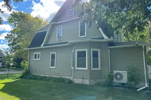 115 Conley Ave N, Thief River Falls, MN 56701 - Photo 2