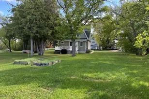 115 Conley Ave N, Thief River Falls, MN 56701 - Photo 18