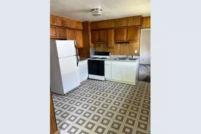 215 Walnut Avenue, Carlton, MN 55718 - Photo 2