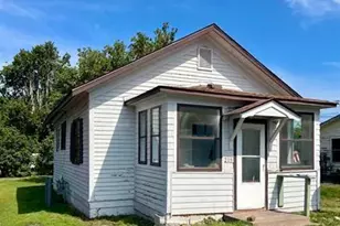 215 Walnut Ave, Carlton, MN 55718 - Photo 1