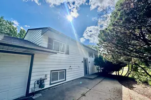 2001 Yellowstone Trail, Brooklyn Park, MN 55444 - Photo 2