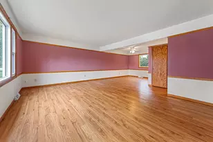 1100 Mitchell Dr, Faribault, MN 55021 - Photo 10