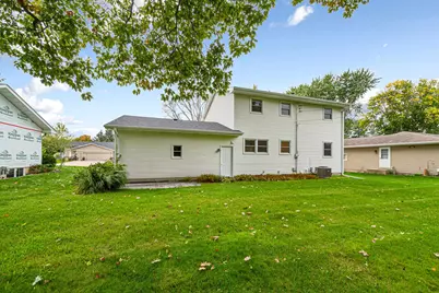 1100 Mitchell Drive, Faribault, MN 55021 - Photo 8