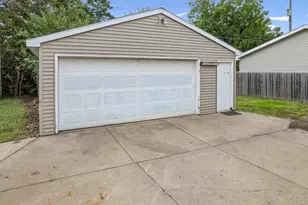 1223 W 5th St, Winona, MN 55987 - Photo 6