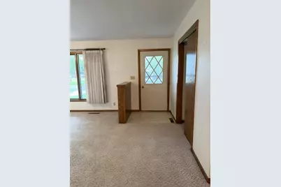 1421 12th Street, Windom, MN 56101 - Photo 2