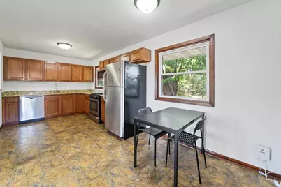2727 Woodbridge Street, Roseville, MN 55113 - Photo 6