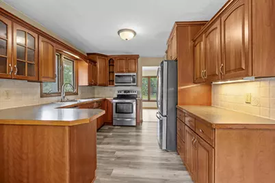 7741 Heritage Road, Eden Prairie, MN 55346 - Photo 10