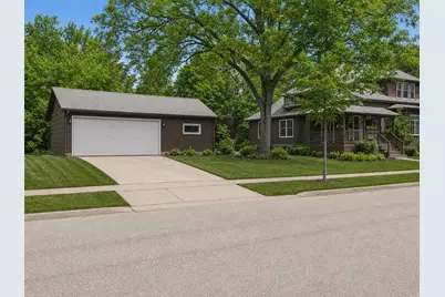824 4th Street SE, Willmar, MN 56201 - Photo 2