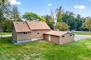 11800 Oak St, Chisago City, MN 55013 - Photo 8
