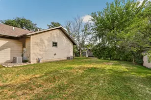 311 W Iowa St, Lake City, MN 55041 - Photo 50