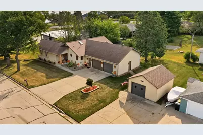 311 W Iowa Street, Lake City, MN 55041 - Photo 2