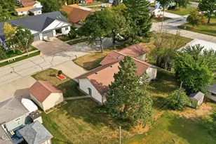 311 W Iowa St, Lake City, MN 55041 - Photo 6