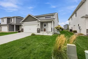4541 13th St S, Moorhead, MN 56560 - Photo 2