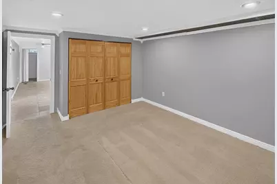 781 Iowa Avenue E, Saint Paul, MN 55106 - Photo 32