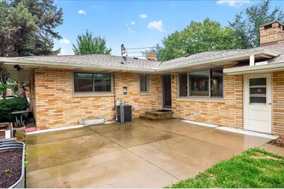 781 Iowa Avenue E, Saint Paul, MN 55106 - Photo 2