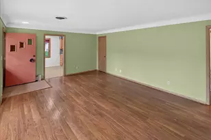 781 Iowa Ave E, Saint Paul, MN 55106 - Photo 6