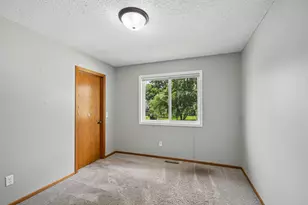905 Walnut St, Farmington, MN 55024 - Photo 16