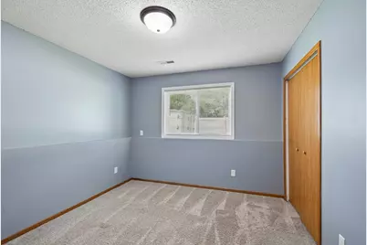 905 Walnut Street, Farmington, MN 55024 - Photo 12