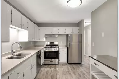 3914 Foss Road #101, Saint Paul, MN 55421 - Photo 2