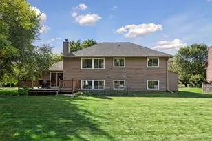 4160 Polaris Ln N, Plymouth, MN 55446 - Photo 2