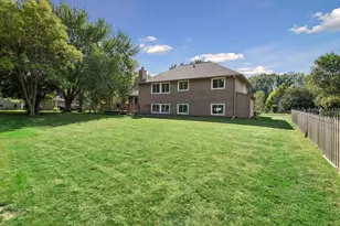 4160 Polaris Ln N, Plymouth, MN 55446 - Photo 1