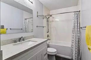4160 Polaris Ln N, Plymouth, MN 55446 - Photo 20