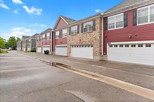 15399 Foliage Ave, Apple Valley, MN 55124 - Photo 2