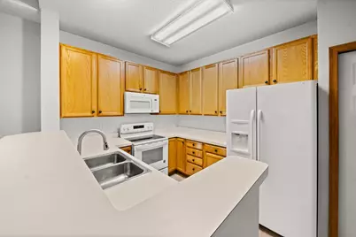 15399 Foliage Avenue #1204, Apple Valley, MN 55124 - Photo 10