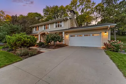 6620 Hillside Lane, Edina, MN 55439 - Photo 4