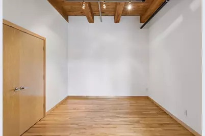 607 Washington Avenue S #303, Minneapolis, MN 55415 - Photo 14